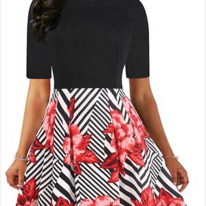 Chic Black and Red Floral Dress With POCKETS
